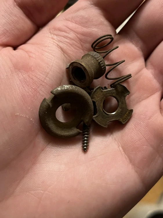 Bezpečný restaurátorský odrezovač Metal De-Corroder