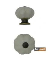 Knopka č.3 z porcelánu, dvě varianty