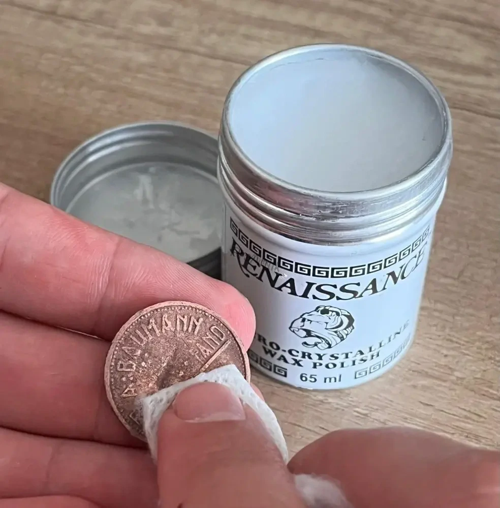 Renaissance Wax – mikrokrystalický ochranný vosk pro  konzervaci povrchů