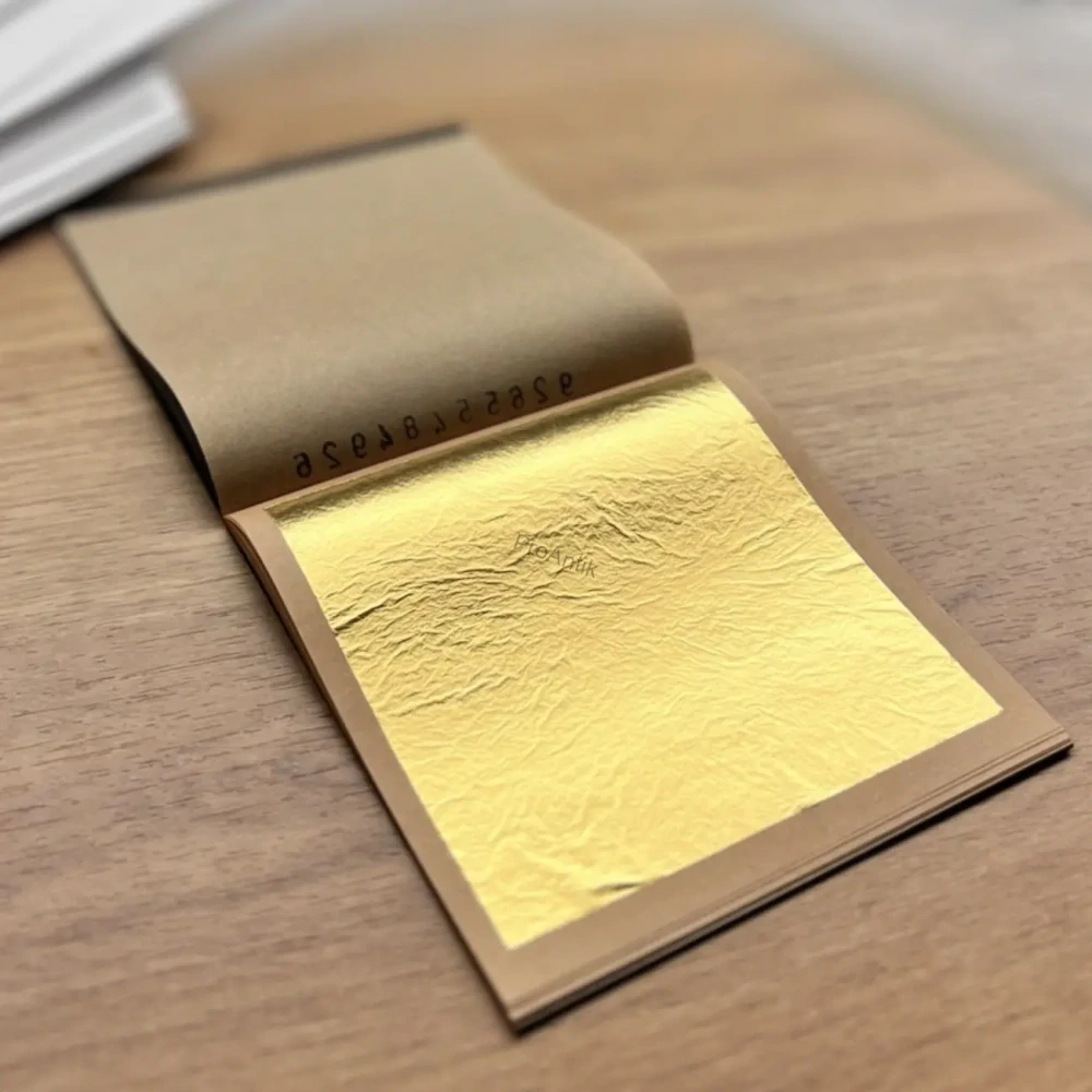 Zlato plátkové, ryzí, volně 24 karátů - 80 x 80 mm ~16g - 25 plátků