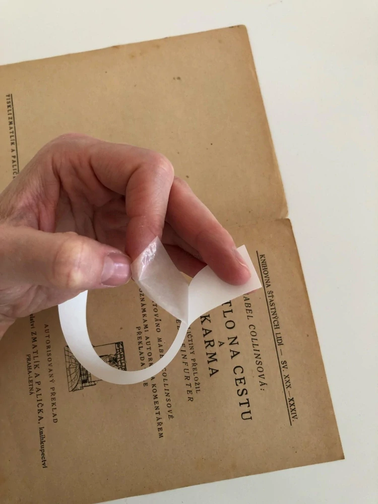 Archivační průhledná páska pro opravy knih a dokumentů, 50m  - Neschen Filmoplast P