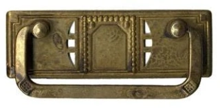 Madlo č.15, mosaz 97×33 mm