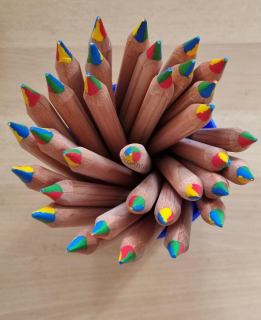 Čtyřbarevná trojboká pastelka Lyra Super Ferby 4-Color, 1ks