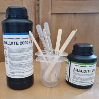 Dvousložkový lepicí systém na bázi epoxidové pryskyřice - 500 g