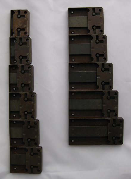 Zámek antik (DM resp. odstup kliky od čela zámku) 45 mm pravá a levá - 1 ks